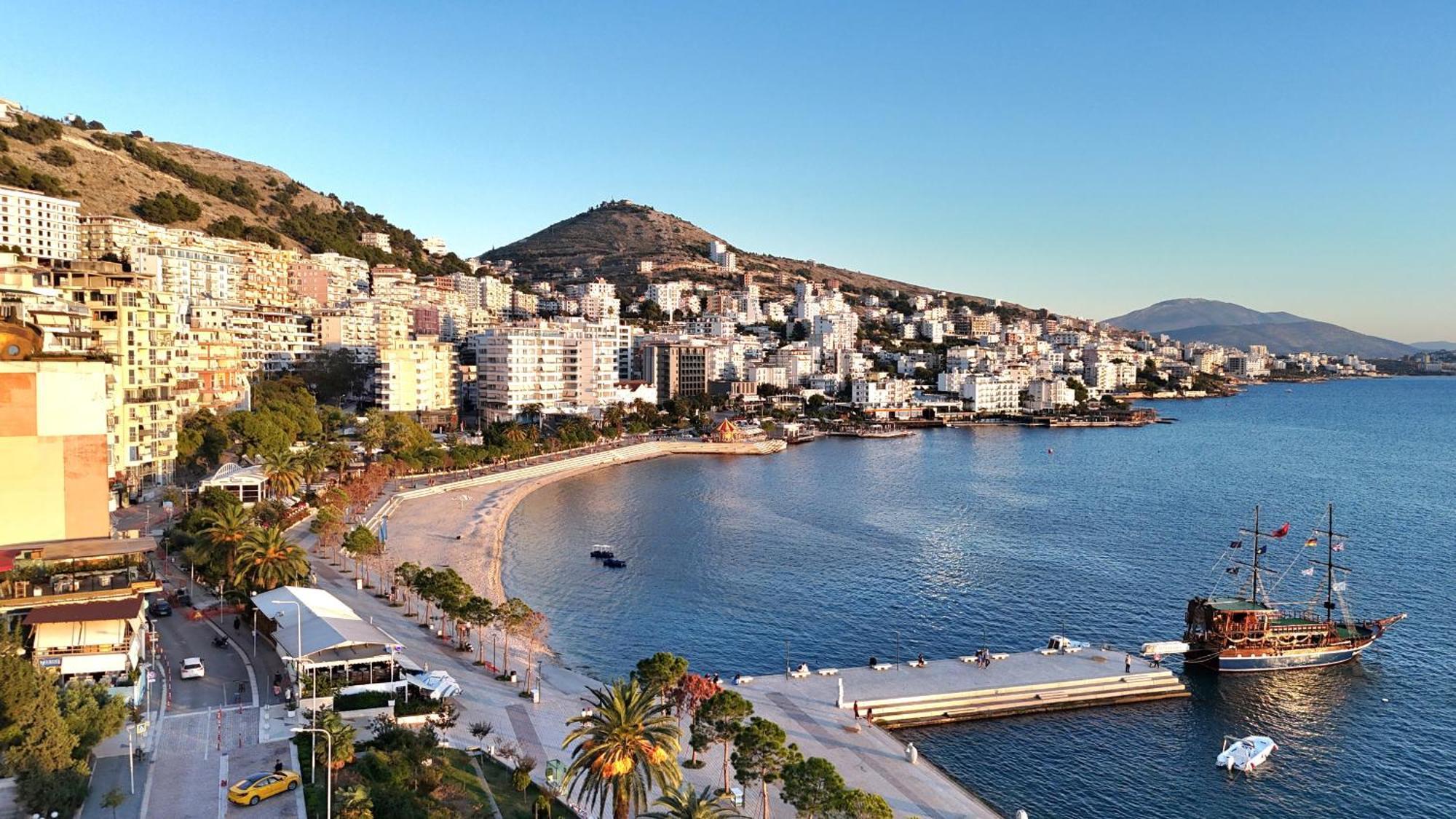 Deep Blue Rooftop - 111 Sarande Exterior photo