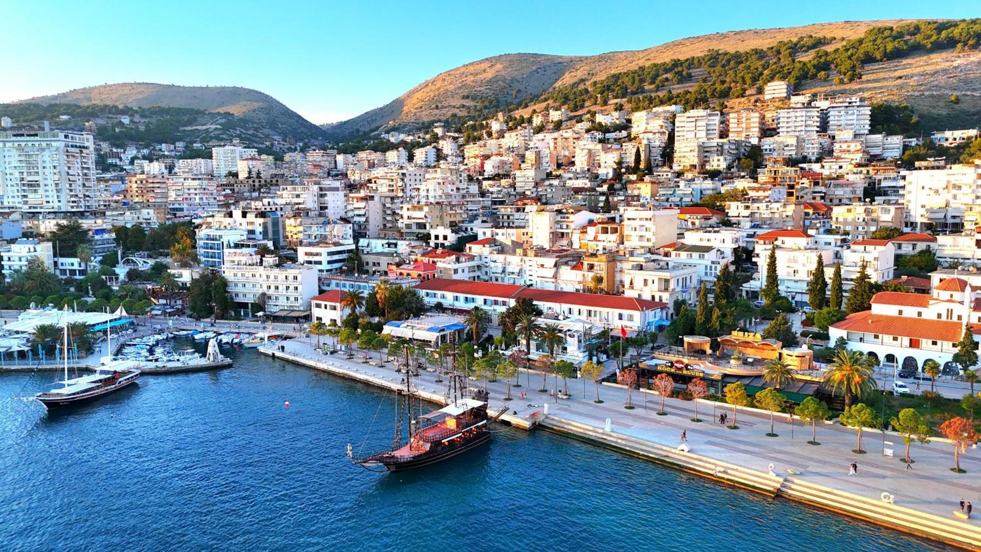 Deep Blue Rooftop - 111 Sarande Exterior photo